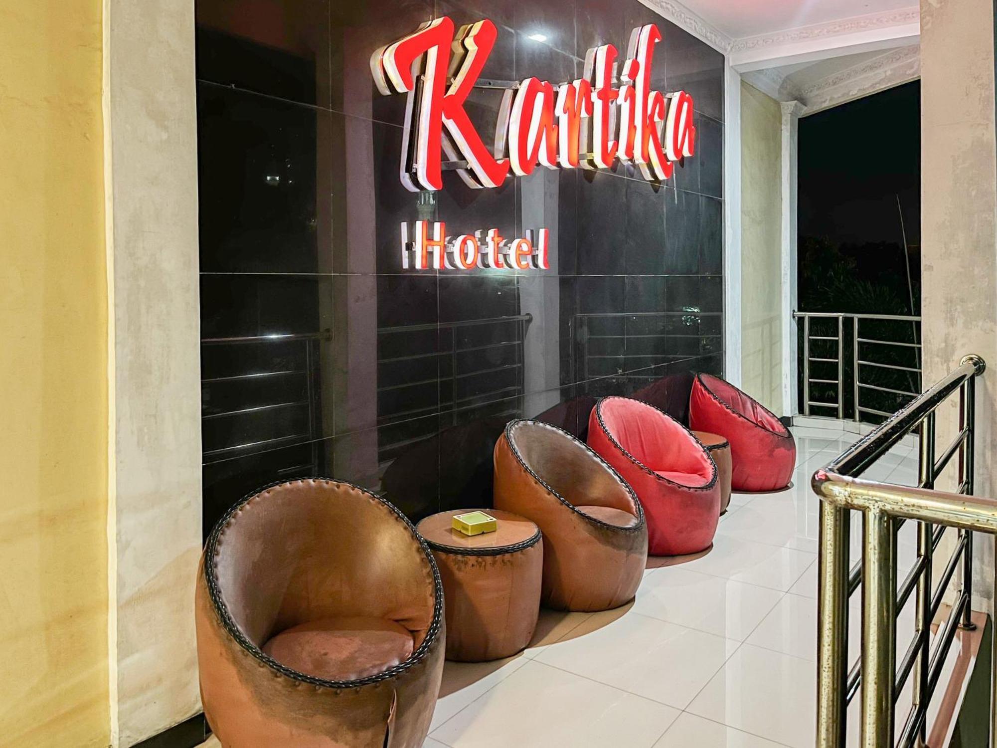 Kartika Hotel Syariah Pacitan Mitra Reddoorz Luaran gambar